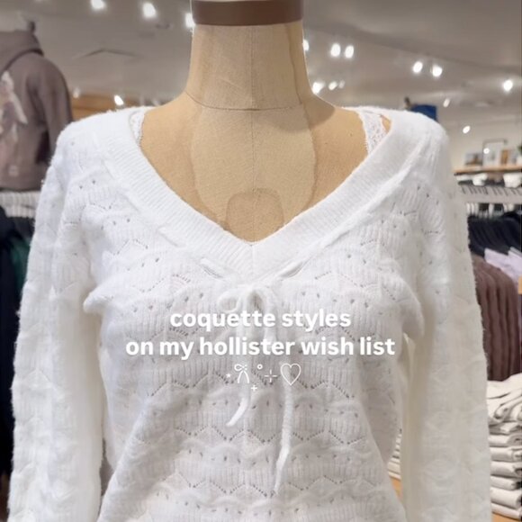 Hollister Stitchy Sweater - Picture 2 of 2